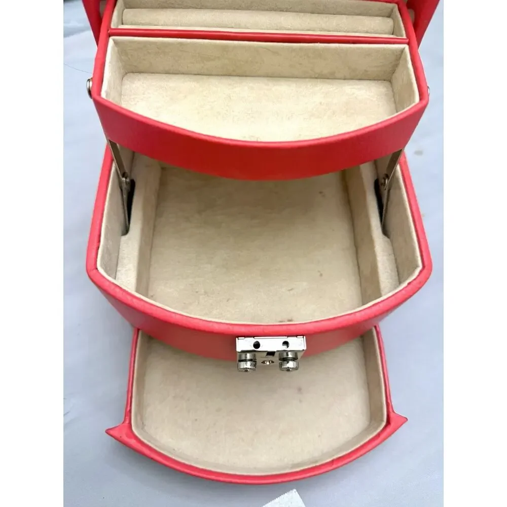 Morelle & Co. Laura Red Leather 3-Tier Jewelry Box With Mirror